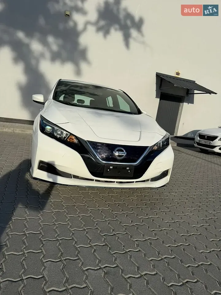 Nissan Leaf 2022 photo 4