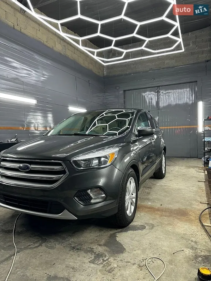 Ford Escape 2017 photo 3