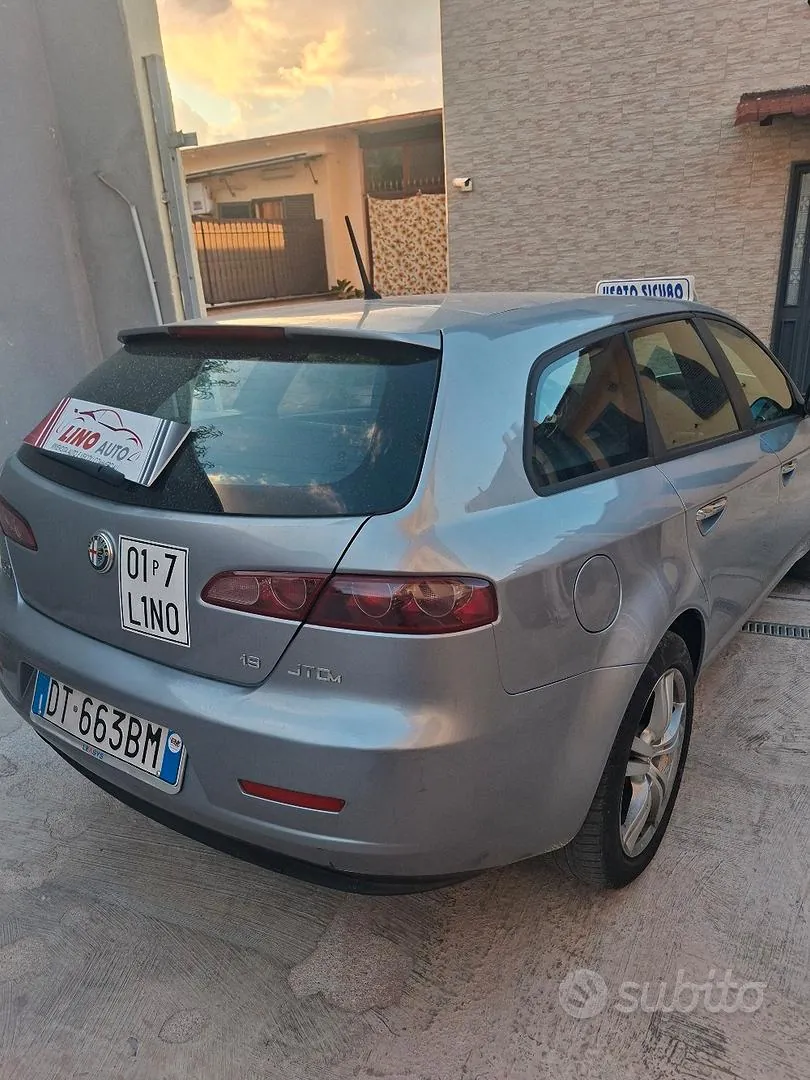 Alfa Romeo 159 2009 photo 3