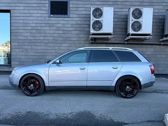 Audi A4 2003 photo 2