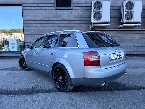 Audi A4 2003 photo 3