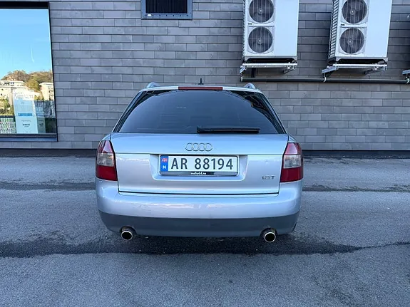 Audi A4 2003 photo 4