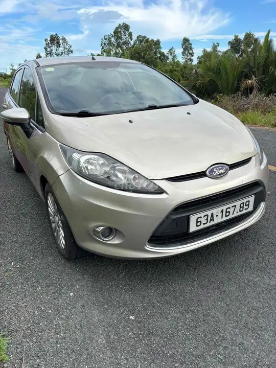 Ford Fiesta 2011 photo 3
