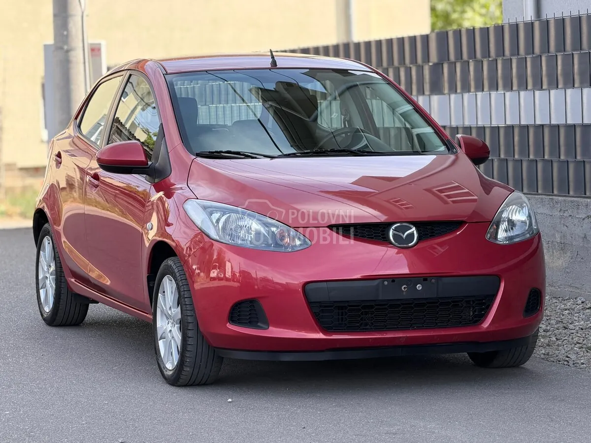 Mazda 2 2008 photo 3