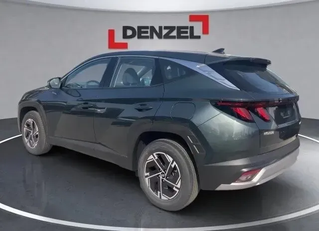 Hyundai Tucson photo 2