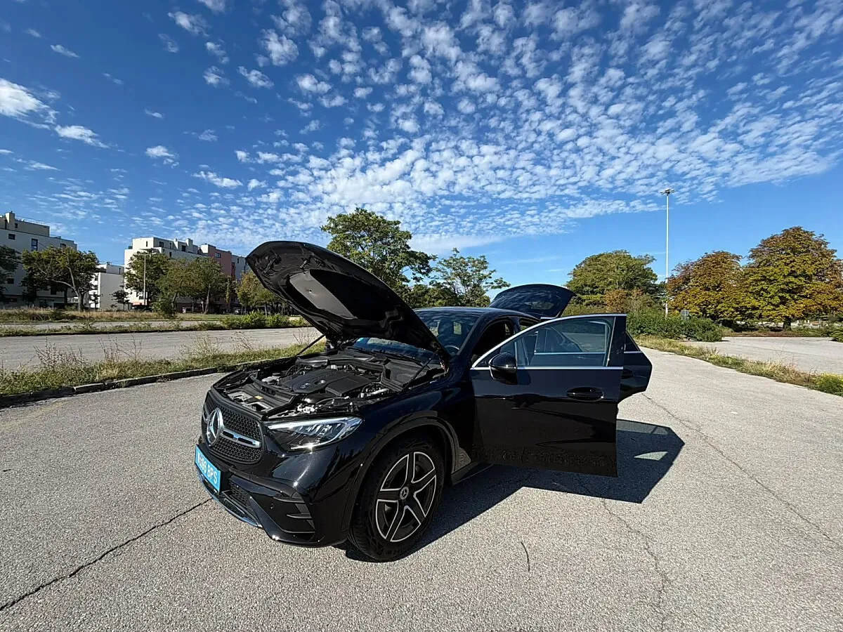 Mercedes-Benz Glc-Class 2024 photo 2