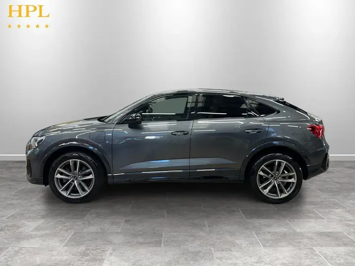 Audi Q3 2023 photo 4