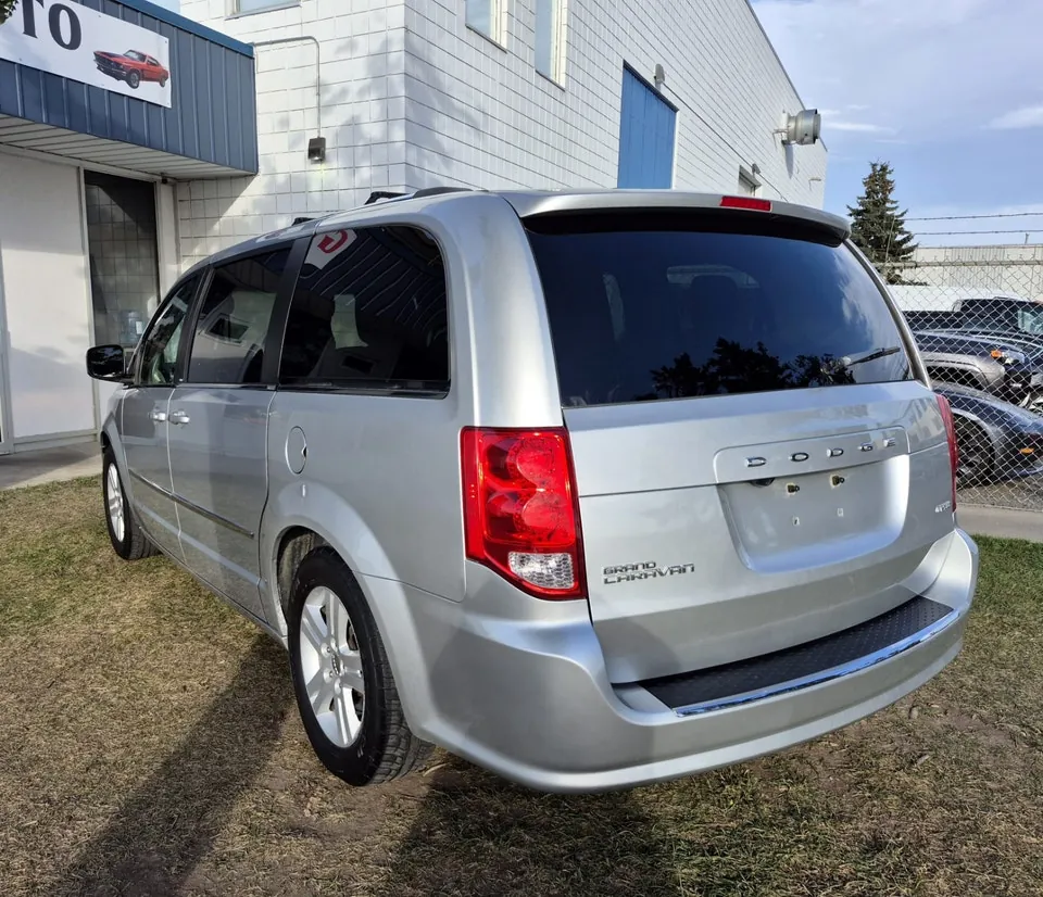 Dodge Grand Caravan 2011 photo 4