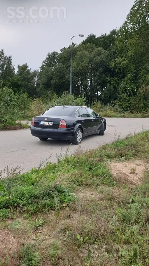 Volkswagen Passat 2002 photo 2