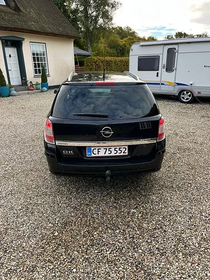Opel Astra 2008 photo 2