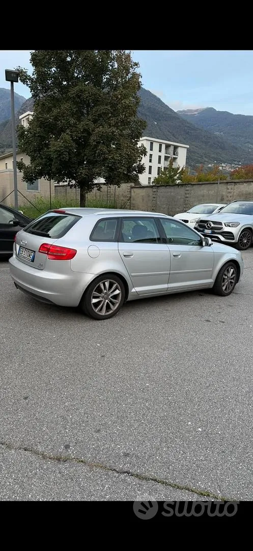 Audi A3 Sportback 2010 photo 4