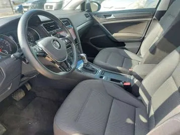 Volkswagen Golf 2019 photo 2