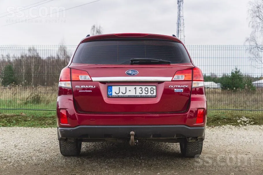 Subaru Legacy 2013 photo 5
