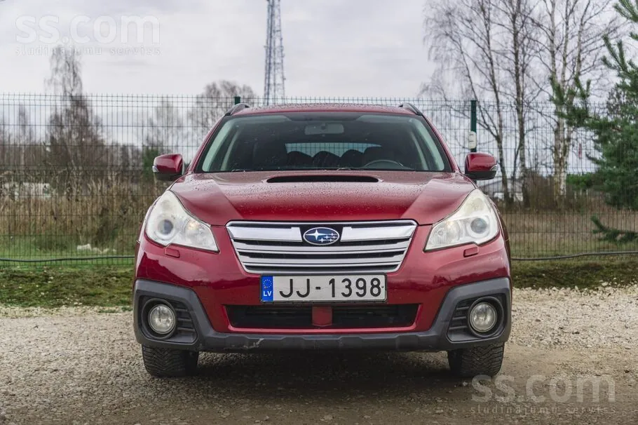 Subaru Legacy 2013 photo 2