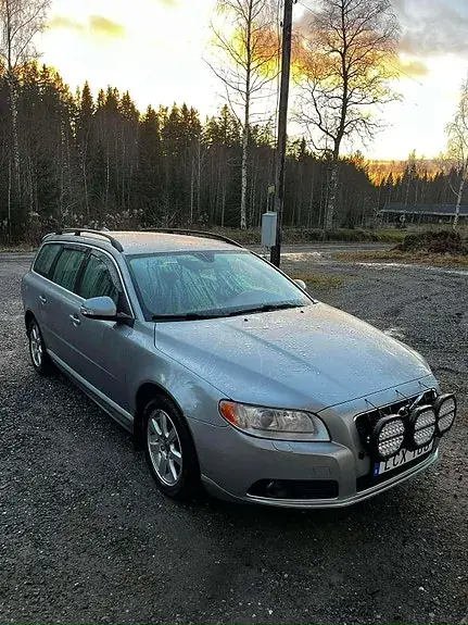 Volvo V70 2011 photo 4