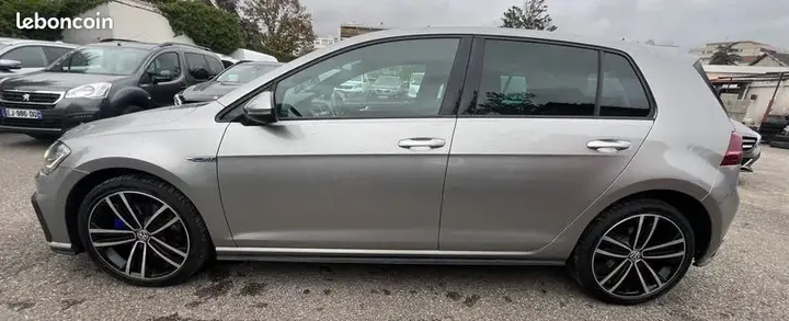 Volkswagen Golf 2020 photo 2