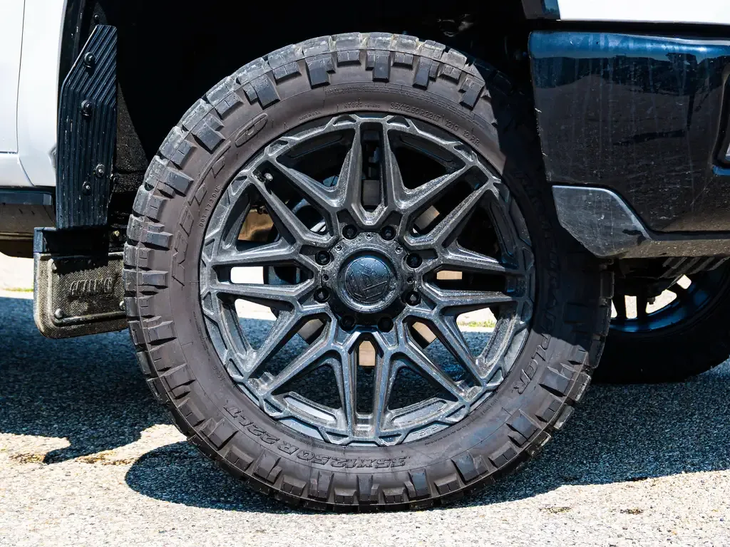 Chevrolet Silverado 3500 2025 photo 5