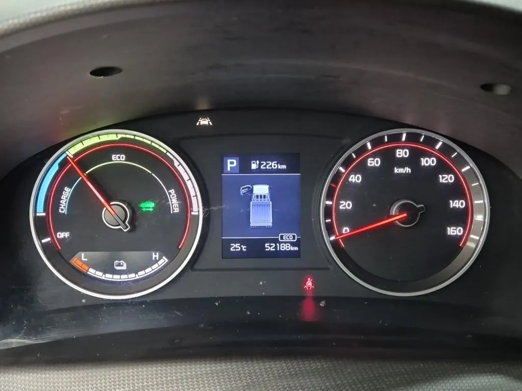 Kia K900 2024 photo 5