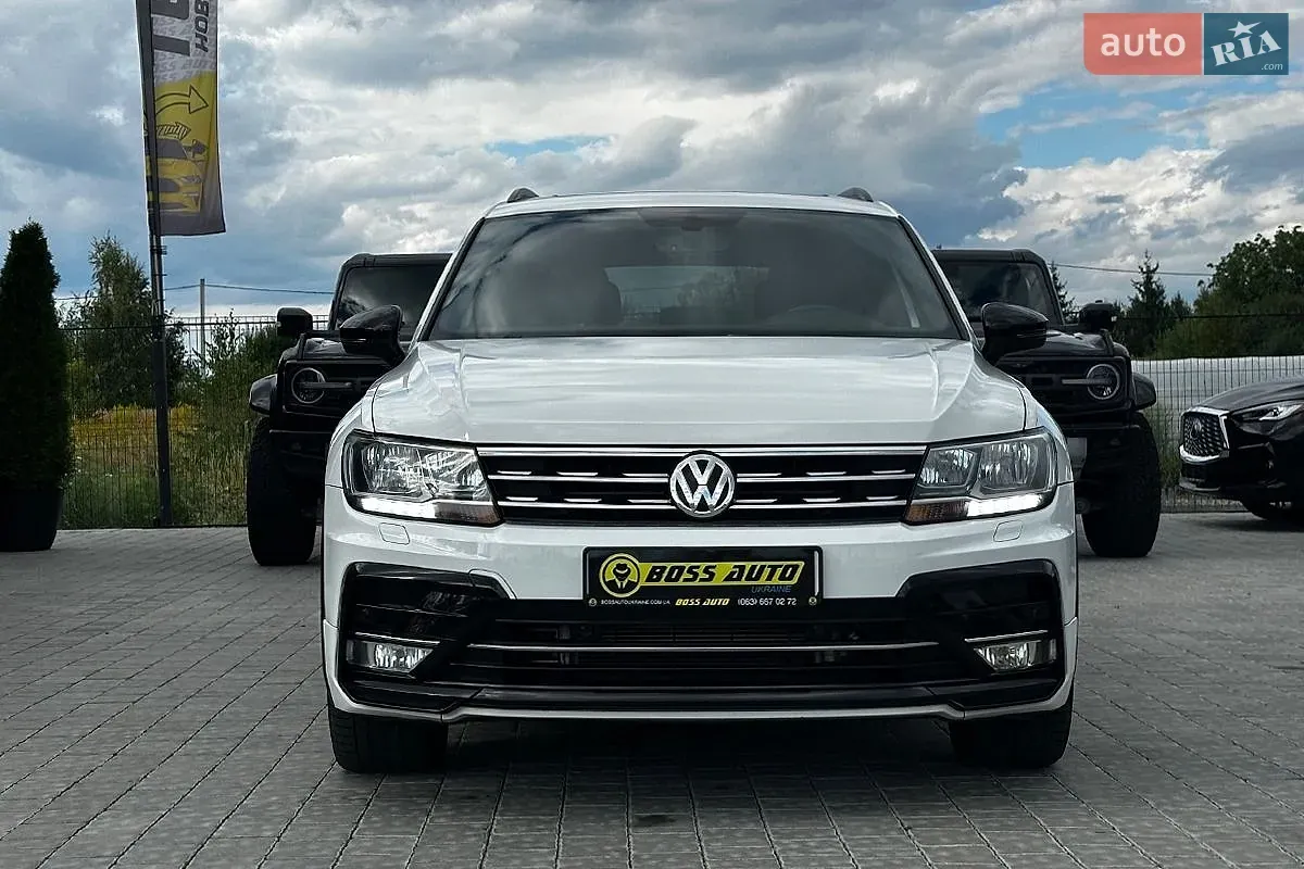 Volkswagen Tiguan 2021 photo 2