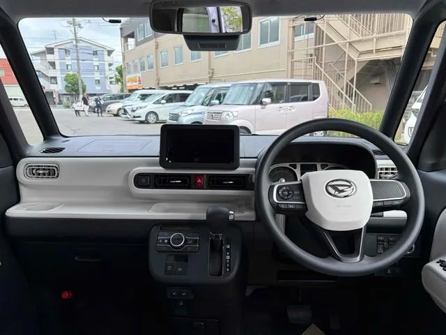 Daihatsu Move Canbus 2026 photo 2