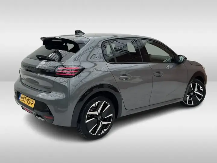 Peugeot 208 2025 photo 2