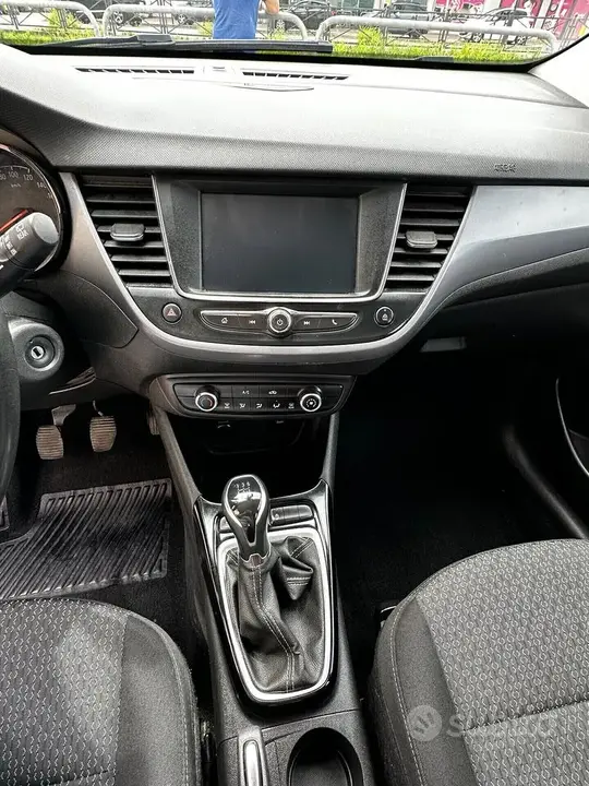 Opel Crossland 2022 photo 2