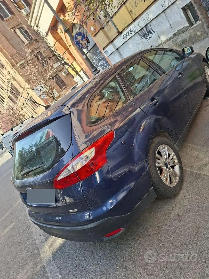 Ford Focus 2012 photo 3