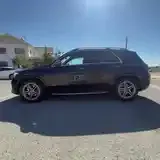 Mercedes-Benz Gle-Class 2021 photo 4