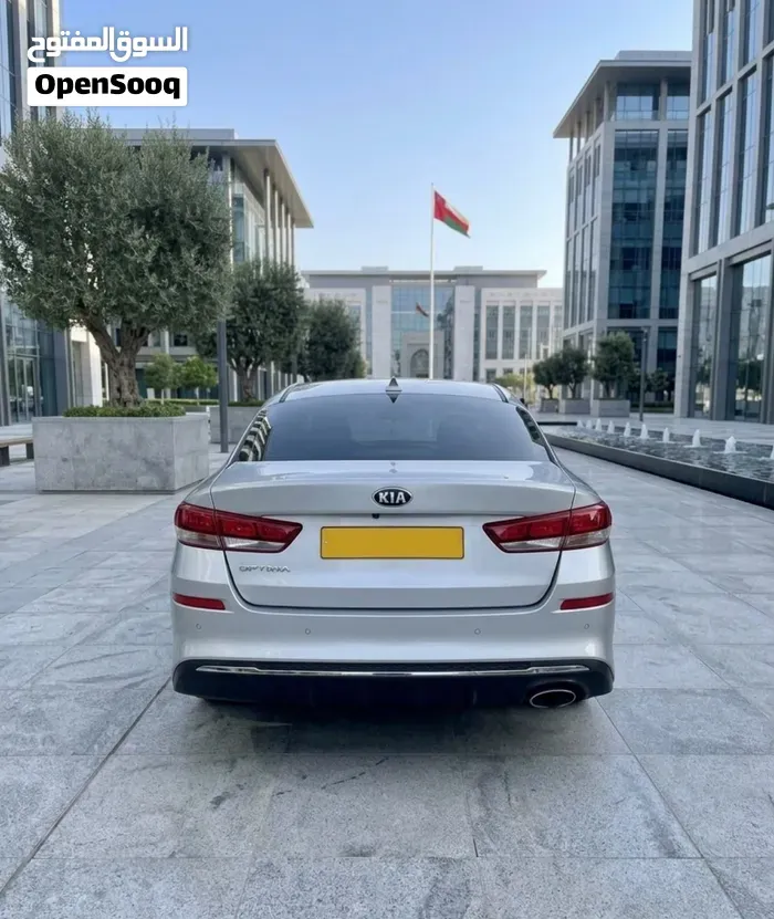 Kia Optima 2019 photo 2