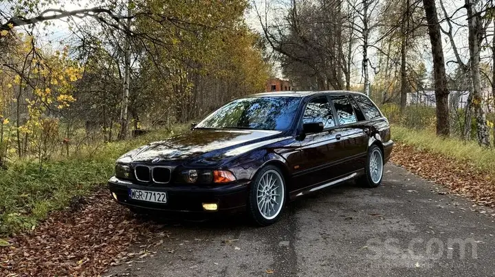 BMW 528I