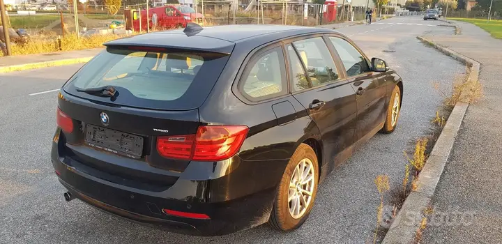 BMW 320 2013 photo 4