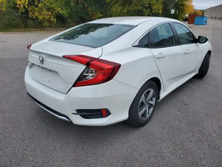 Honda Civic 2019 photo 5