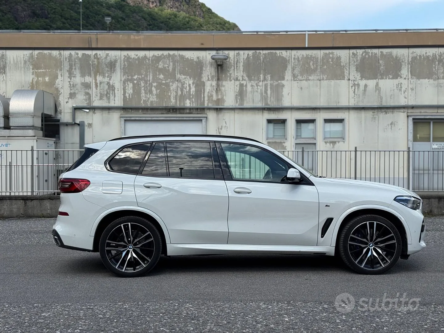 BMW X5 2019 photo 2