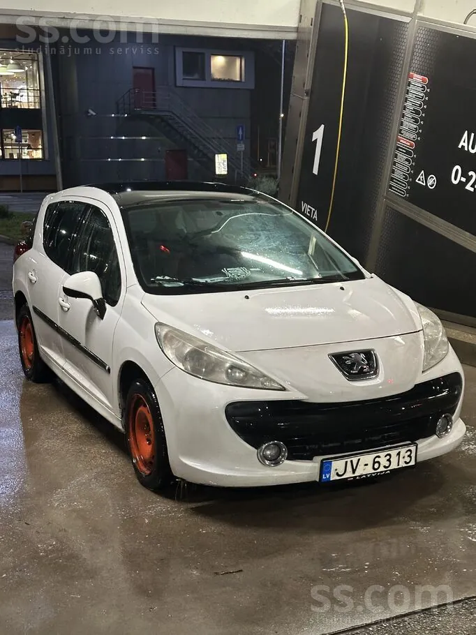 Peugeot 207 2008 photo 3