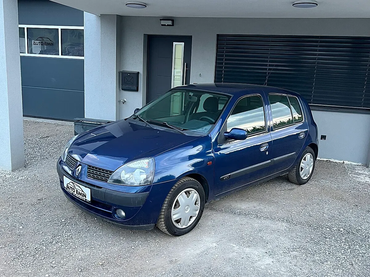 Renault Clio 2002 photo 2
