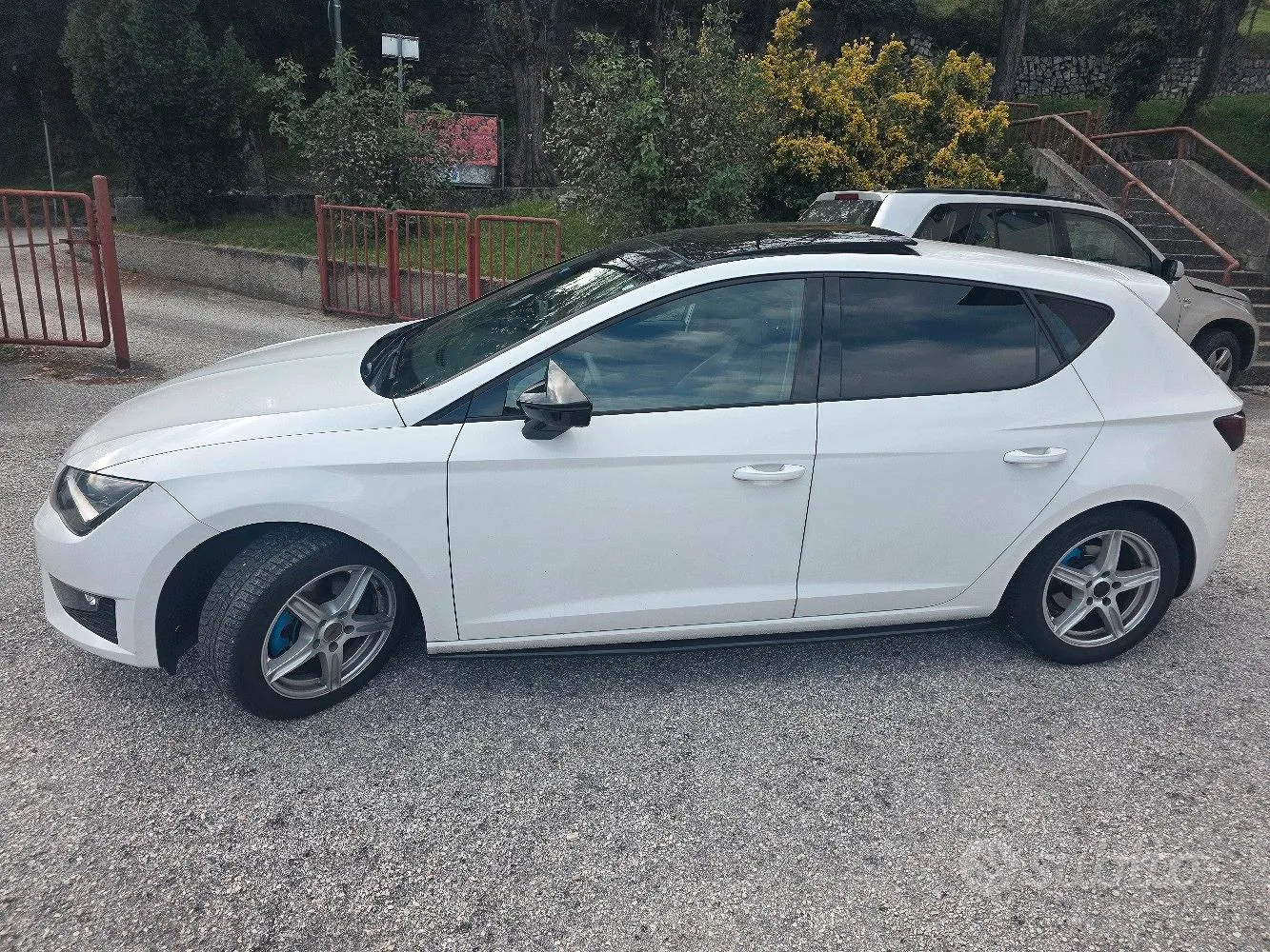 Seat Leon 2014 photo 2