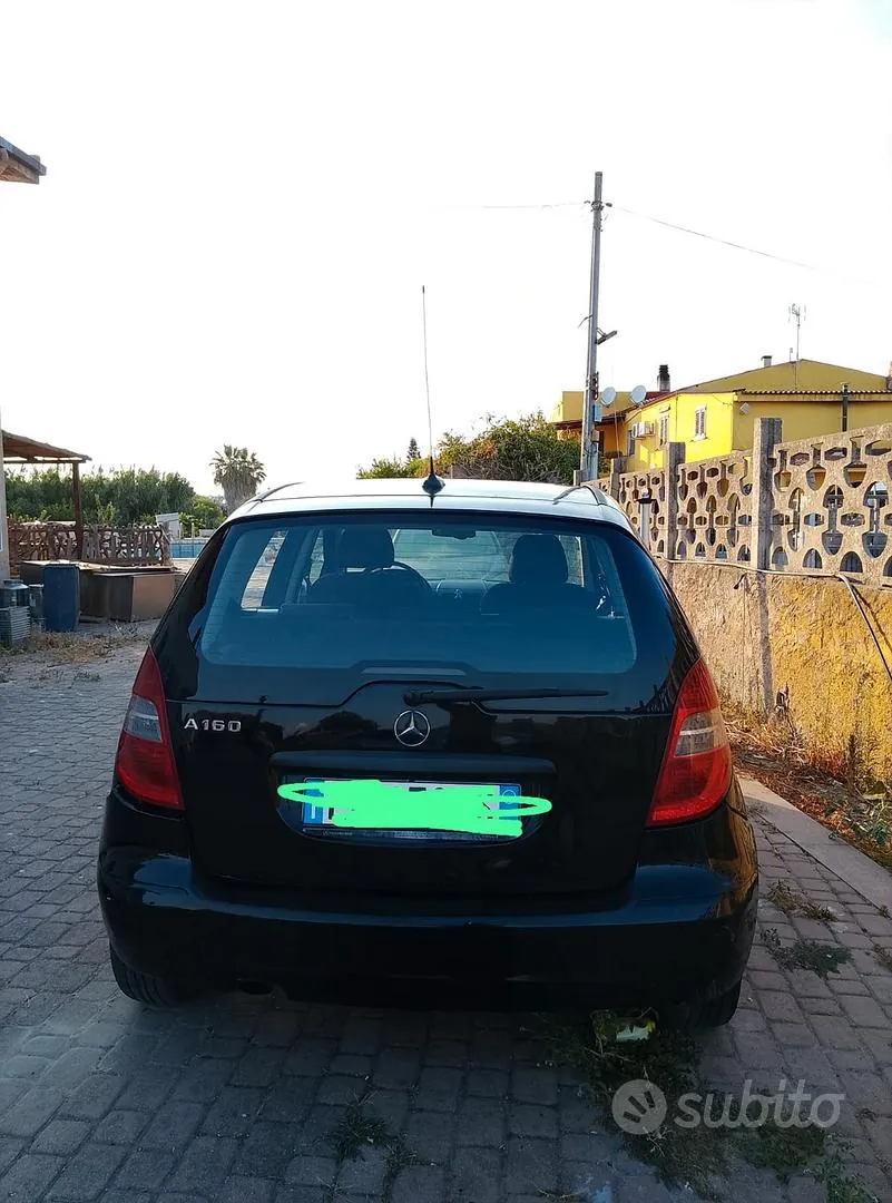 Mercedes-Benz A-Class 2011 photo 5