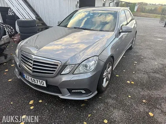 Mercedes-Benz E 220 D 2009 photo 2