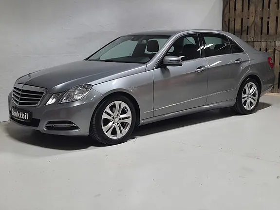 Mercedes-Benz E200 2012 photo 3