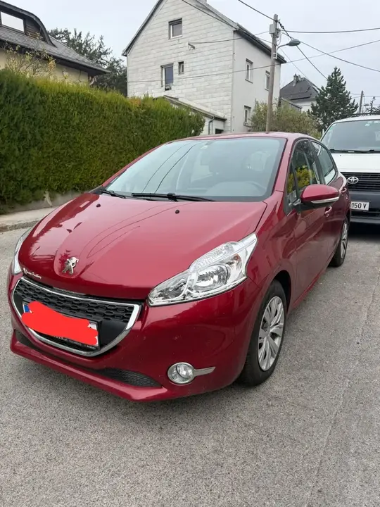 Peugeot 208 Active 2012 photo 2