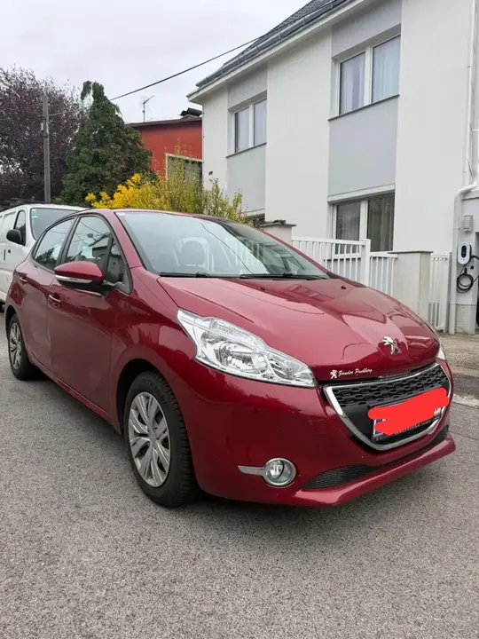 Peugeot 208 Active 2012 photo 3