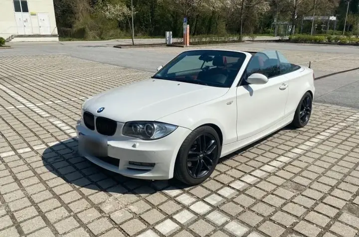 BMW 120I Cabrio