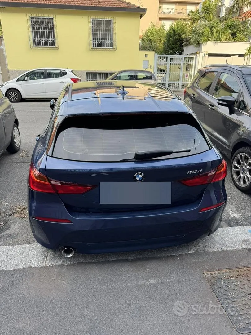 BMW 1 Series 2021 photo 3