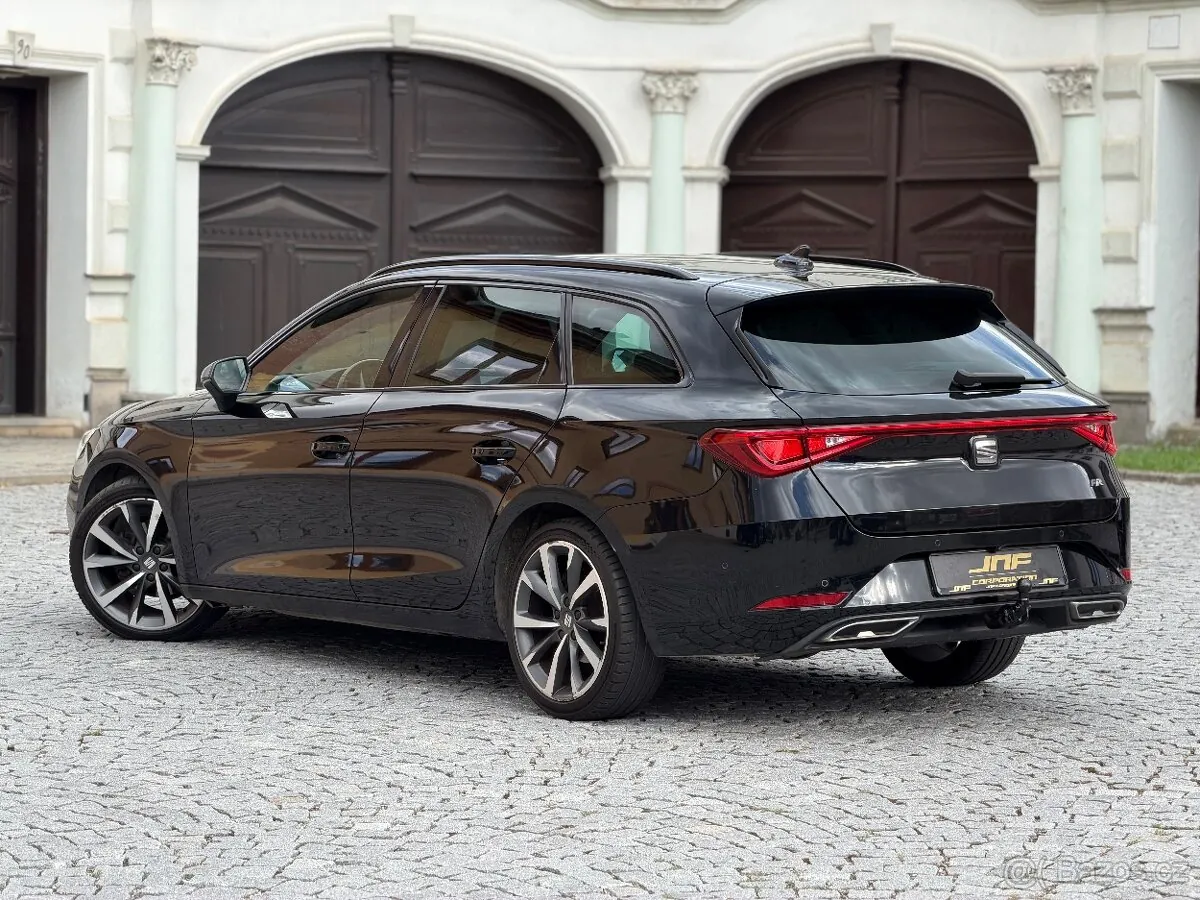 Seat Leon 2021 photo 2