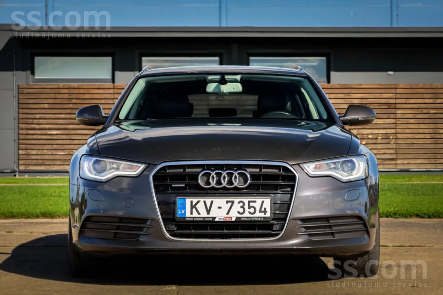 Audi A6 2012 photo 2