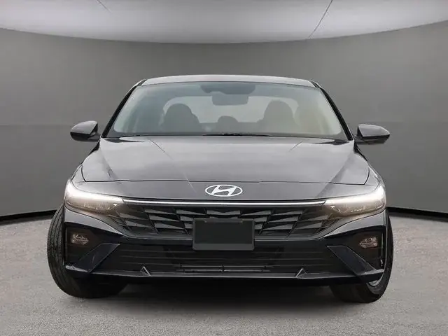 Hyundai Elantra 2026 photo 2