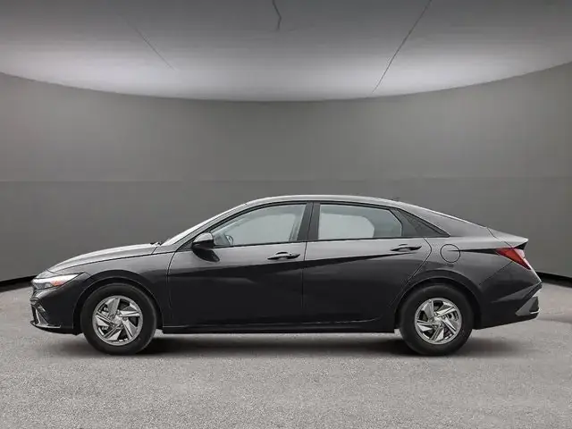 Hyundai Elantra 2026 photo 3