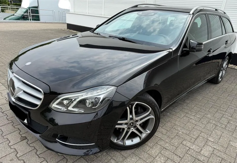 Mercedes-Benz E 220