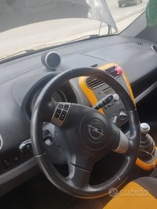 Opel Agila