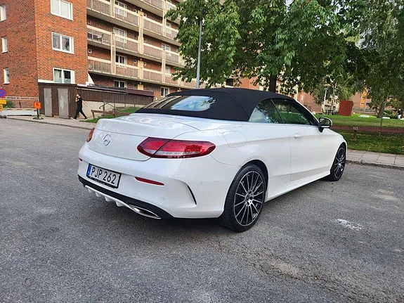 Mercedes-Benz C200 2017 photo 4